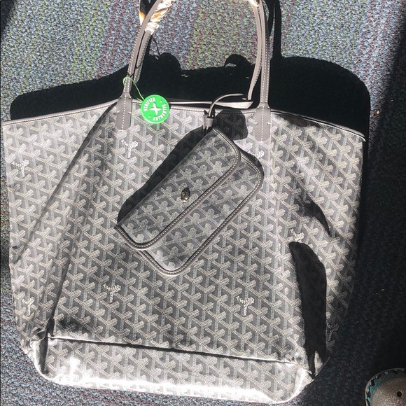 gray goyard bag